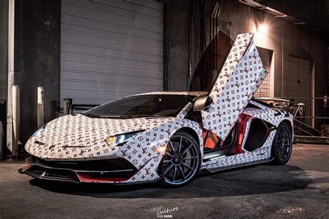 black louis vuitton car wrap